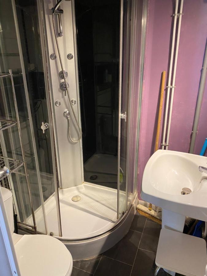 Les Studios Meubles De L'Avenue Bouloumie فيتيل المظهر الخارجي الصورة