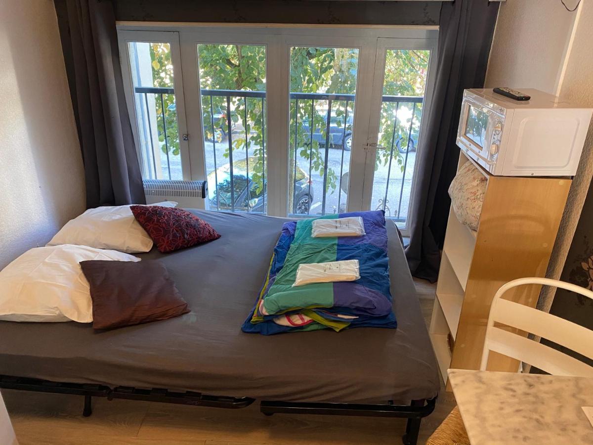 Les Studios Meubles De L'Avenue Bouloumie فيتيل المظهر الخارجي الصورة
